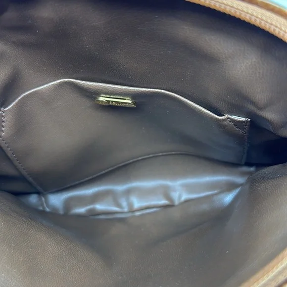 Vintage 80’s Fendi tan embossed crocodile shoulder crossbody bag - Picture 13 of 14